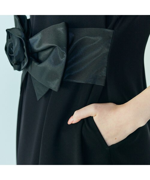 フラワーリボンウエストノースリーブワンピース｜ローズティアラの通販