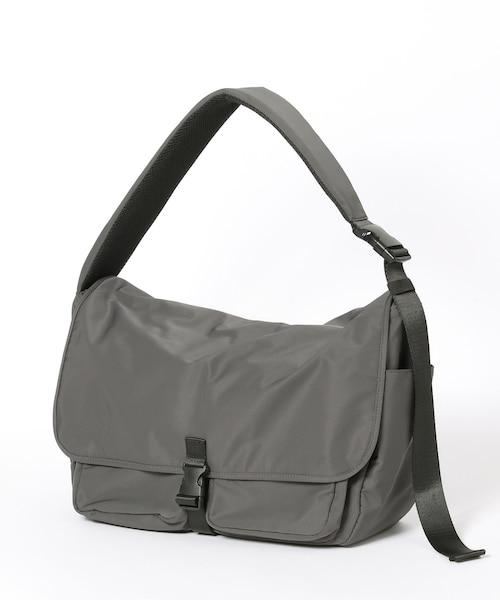 撥水スマらくメッセンジャー/286146｜グローバルワークの通販