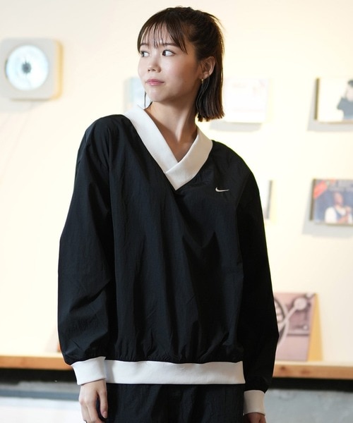 NIKE(ナイキ)Vネック/プルオーバートップス/FV7650-010/レディース