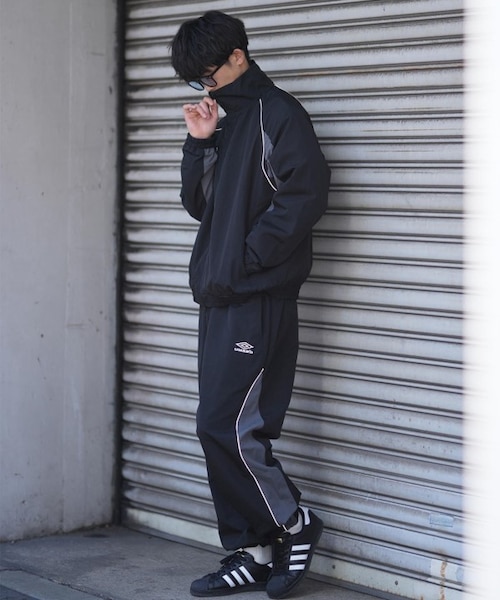 ムラサキスポーツ限定】UMBRO(アンブロ)トラックジャケット