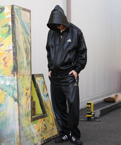 adidas/TV847 Stadium Gold ルーズフィット フードトラックトップ