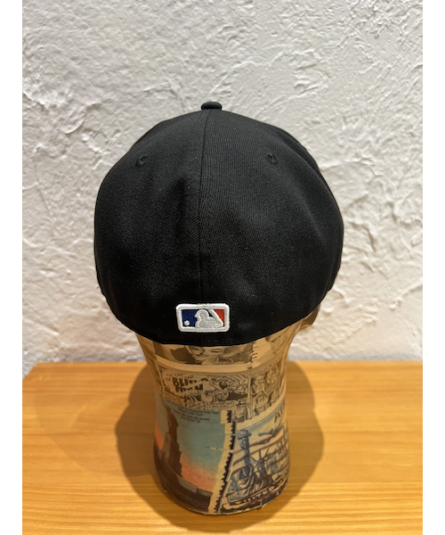 the Apartment 別注NEW ERAメッツ　63.5 NEW ERA (ﾆｭｰｴﾗ) - 59FIFTY THE MET NYM (5950 ﾒﾄﾛﾎﾟﾘﾀﾝ