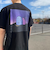 The COMP_US (ｻﾞｺﾝﾌﾟｱｽ) - ARTIST COLLABRATION TEE (ｱｰﾃｨｽﾄｺﾗﾎﾞﾚｰｼｮﾝﾃｨｰ) 25SSCU-17CT