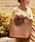EMBOSSED LEATHER TOTE M/エンボスレザートートバッグ