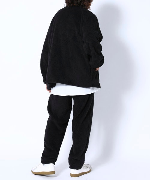 WEB限定 リラックスフィット フリースセットアップ/ノーカラー