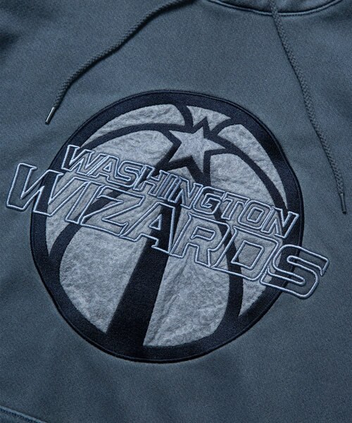 NBA チームロゴ刺繍 ピグメント スウェットパーカー｜フリークスストア