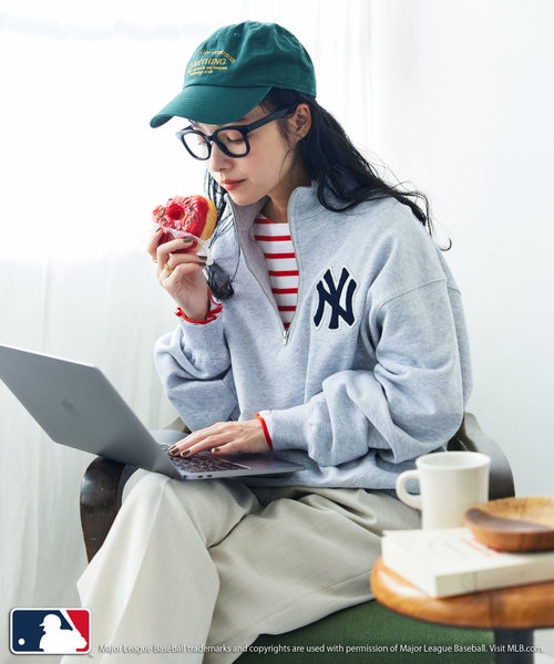 MLB × FREAK’S STORE 裏毛ハーフジップスウェット FREAK'S STORE（フリークスストア）の「MLB × FREAK'S STORE