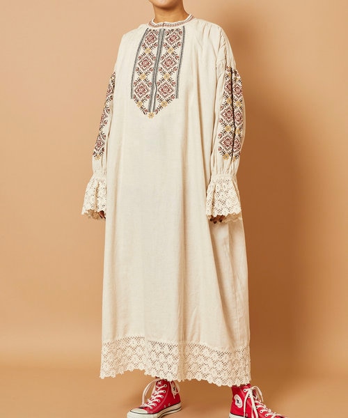 【新品タグ付き】Freada インド裾袖レーススモックワンピース Fサイズ インド袖裾レーススモックワンピース｜フリークスストアの通販｜&mall