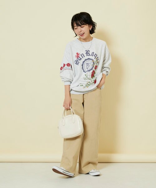 クロスステッチ刺繍 カレッジスウェット｜フリークスストアの通販