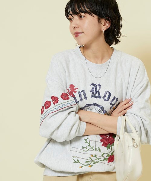 クロスステッチ刺繍 カレッジスウェット｜フリークスストアの通販