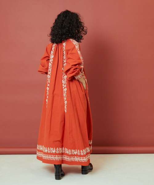 フリークスストア フリーダ インドシフリワンピース 赤 新品タグ付き モノトーン刺繍ワンピース｜フリークスストアの通販｜&mall