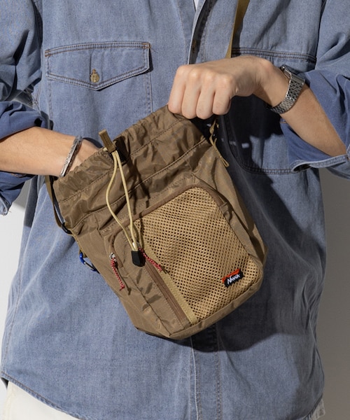 NANGA × SPEAKEASY DRAWING SHOULDER POUCH NANGA × SPEAKEASY DRAWING SHOULDER POUCH｜フリークスストアの通販