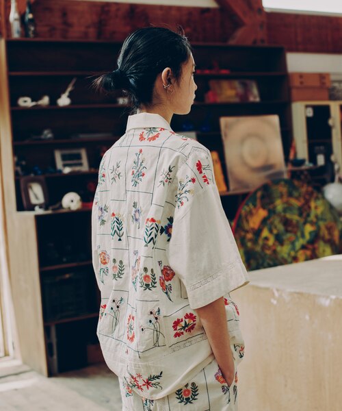 パッチワーク花刺繍シャツ｜フリークスストアの通販｜&mall（アンド