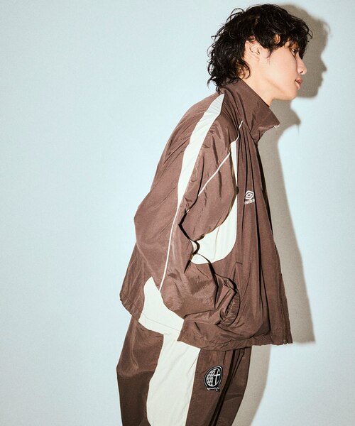 UMBRO × go!go!vanillas ナイロントラックジャケット｜フリークス