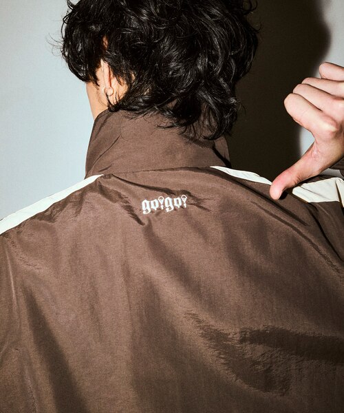 UMBRO × go!go!vanillas ナイロントラックジャケット｜フリークス