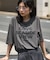 ルーズネック ピグメントロゴTシャツ