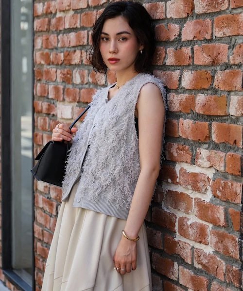 ジャガードフリンジニットベスト｜ブージュルードの通販｜&mall