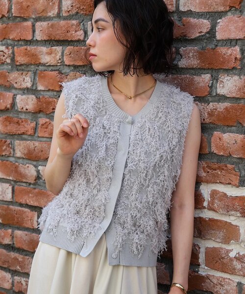 ジャガードフリンジニットベスト｜ブージュルードの通販｜&mall
