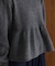 【WEB限定】襟付きペプラムニット