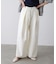 スレンダーベルトワイドパンツ