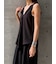DRAPED RUFFLE SLEEVELESS TOP（ﾄﾞﾚｰﾌﾟﾗｯﾌﾙｽﾘｰﾌﾞﾚｽﾄｯﾌﾟｽ）