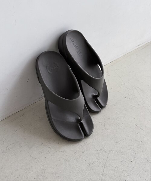 追加》【Paes/ペイズ】Flipflop：サンダル｜ジャーナルスタンダード