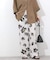 フラワープリントタックパンツ