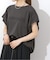 エンボスロゴフレンチスリーブTシャツ