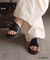 LE VERNIS/ル・ベルニ Toe ring sandals