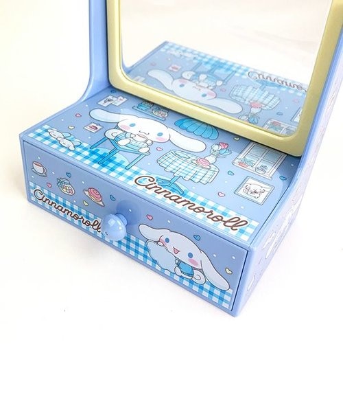 サンリオ シナモン シナモロール みるく キャビネット 小物入れ シナモロール マスコット付き小物入れ（角形）｜サンリオオンライン