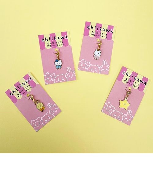 ちいかわパーク♬カスタムキーホルダー(ハチワレ)＆小物チャーム♬4点セット ちいかわパーク♬カスタムキーホルダー(ハチワレ)＆小物チャーム