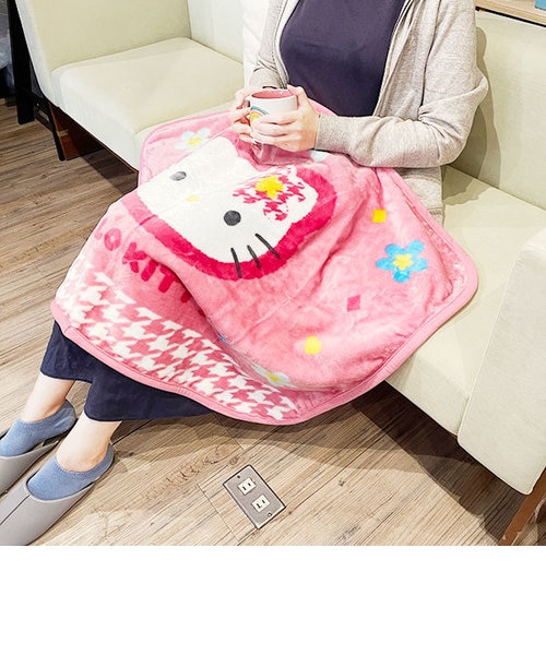 サンリオ ハローキティ ブランケット（ボタン付き） ひざ掛け