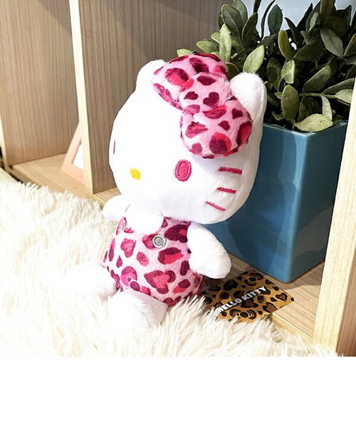 サンリオ ハローキティ ヒョウ柄 ピンク お座りぬいぐるみ インテリア