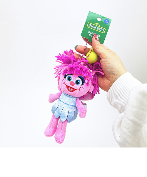 セサミストリートのぬいぐるみ、ぬいぐるみボールチェーン、チャーム セサミストリート アビー ボールチェーンマスコット ぬいぐるみ(S