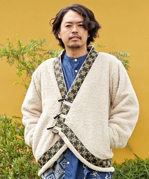 【 新品 未使用 】 チャイハネ イーフェジャケット ジャケット MA-1 ♡チャイハネ♡アミナ♡バック刺繍MA-1♡ジャケット - メルカリ
