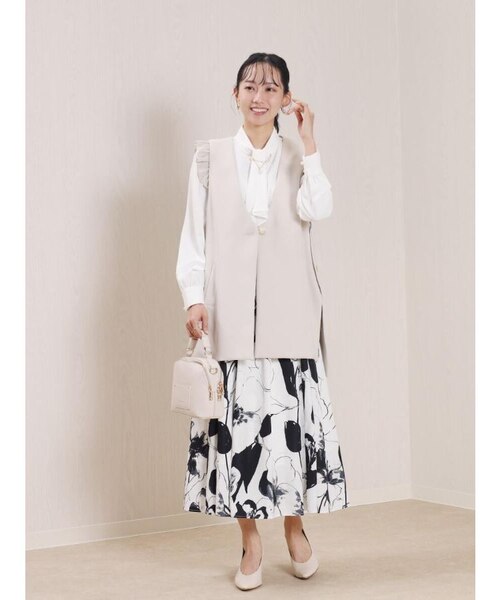 ノーカラー3WAYフリルジレ｜メドックの通販｜&mall（アンドモール