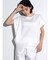 エンボスロゴドルマンTEE