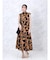 リネン調フラワーモチーフネックギャザーブラウス
