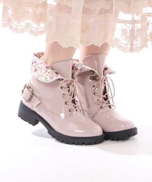 アクシーズファム　バックレースアップブーツ　ライトベージュ系　Mサイズ スカラップレースアップブーツ | outlet | axes femme online shop