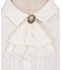カメオ×ジャボブローチ付ブラウス