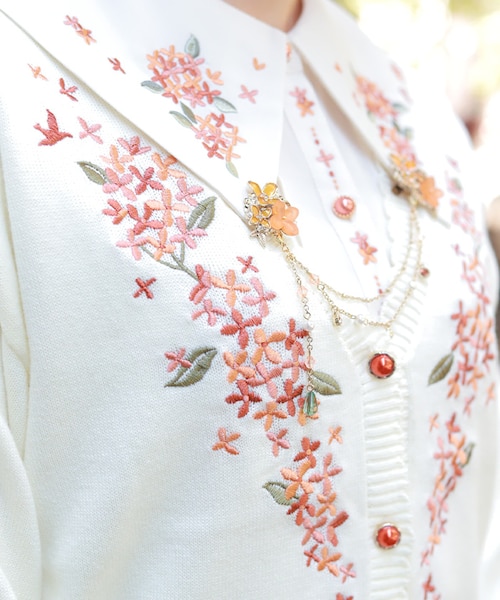 金木犀刺繍ニットカーディガン｜アクシーズファムの通販｜&mall