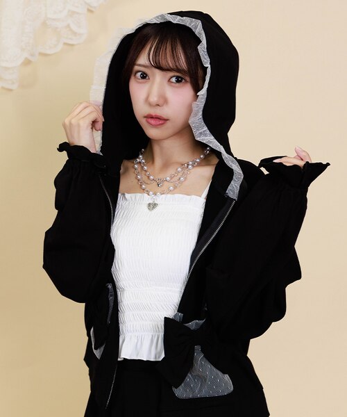イタリアで購入☆ AVIU チュールパーカーとロンTセット　専用です。 イタリアで購入☆ AVIU チュールパーカーとロンTセット 専用です