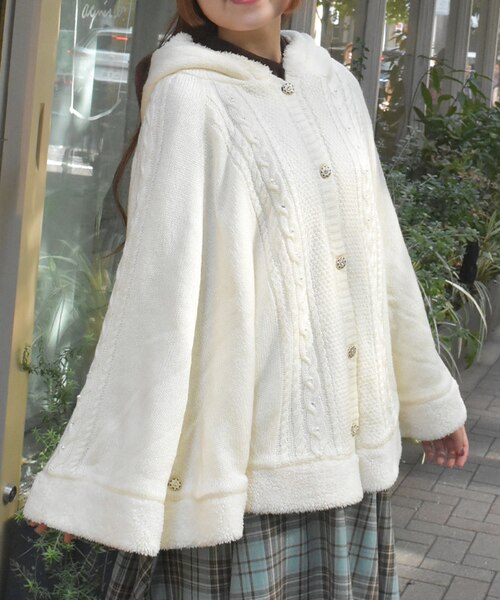 パール裏ボアニットポンチョ｜アクシーズファムの通販｜&mall（アンド