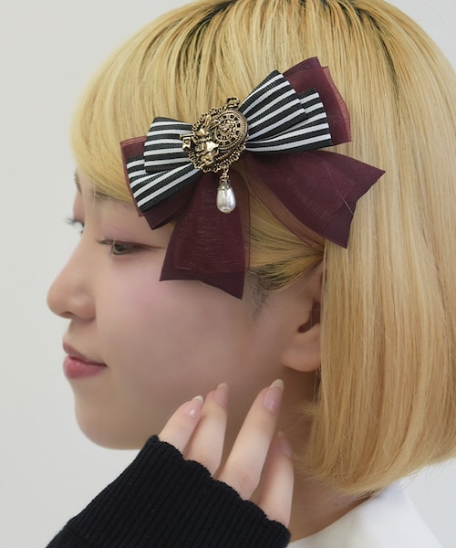 ワンダーラビットヘアバレッタ｜アクシーズファムの通販｜&mall