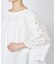 エンブロイダリーブラウス