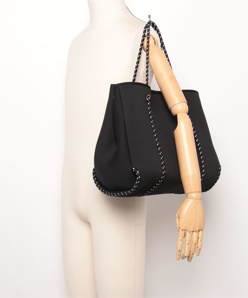 A4対応ネオプレンビッグトート｜アルテミスバイダイアナの通販｜&mall