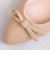 リボンモチーフパンプス