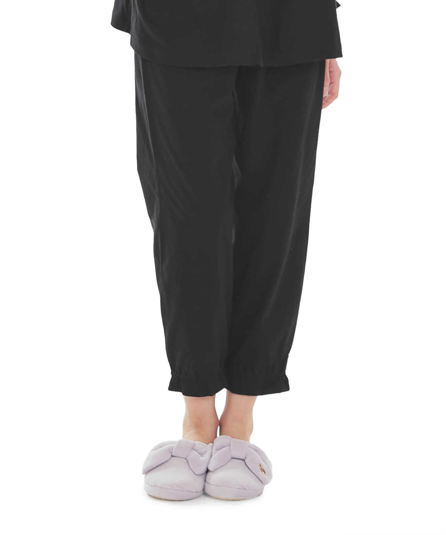 天竺ムジリボンパジャマ　上下セット　ルームウェア　綿100％　肌に優しい　やわらか　ゆったり　無地　リボン　上品　大人可愛い