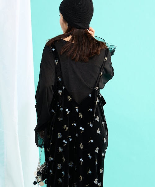 完売品CIAOPANIC TIPY 前後2WAY花柄刺繍ベロアサロペットSサイズ CIAOPANIC TYPY（チャオパニックティピー）の「【2025年S/S新作