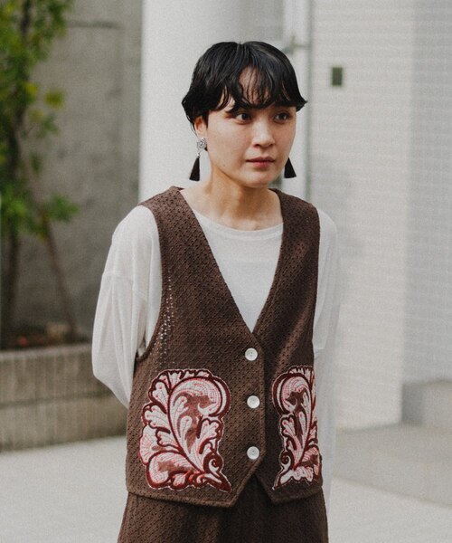 aguniパッチワーク刺繍ベスト｜チャオパニックティピーの通販｜&mall